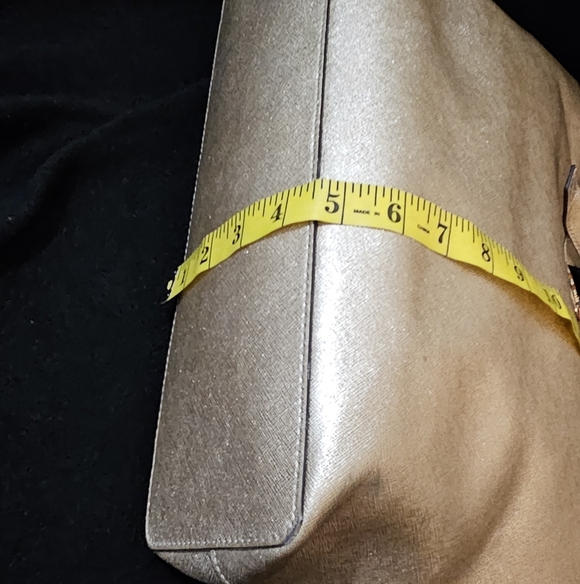 Michael Kors Gold Tote Bag - Picture 12 of 16